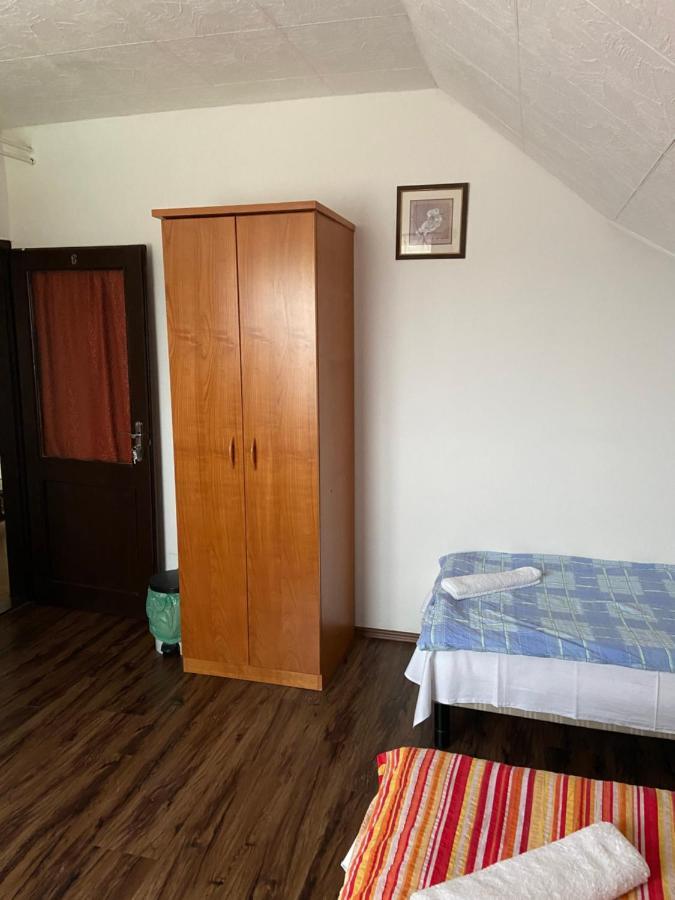 Teke Panzio Bed & Breakfast เคอร์เมนด์ ภายนอก รูปภาพ